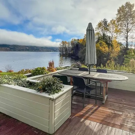 Lovely In With Wifi Holiday home
