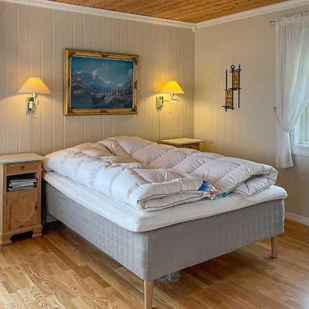 Holiday home Lovely In With Wifi