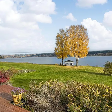 Lovely In With Wifi Holiday home *